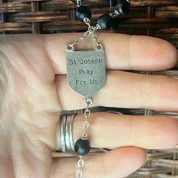 Vintage Carved wood bead st joseph rosary - Picture 5 of 7